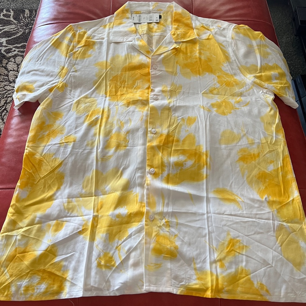INC International Concepts White and Yellow Floral Shirt size XL